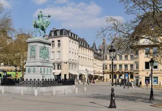 Place-dArmes-Place-Guillaume-II