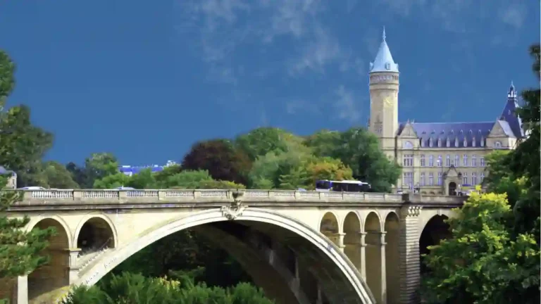 Luxembourg_Pont_Adolphe